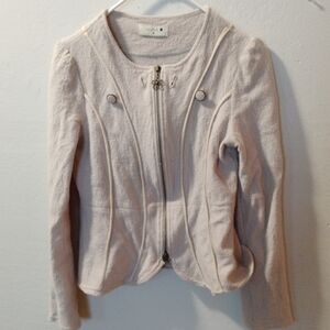 Cream Blazer with Mandarin Neckline and Tailored Waist